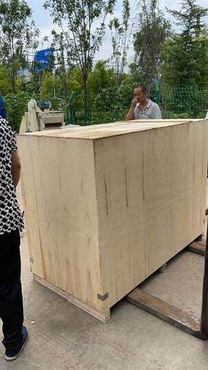 shippment of Shuliy wood chipper machine