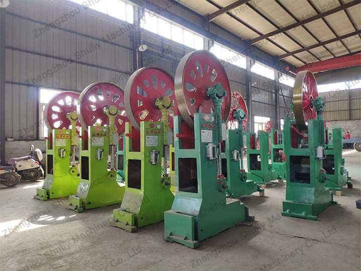vertical log band saws in our factory